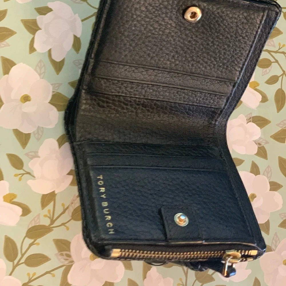 Tory Burch Black wallet - Picture 2 of 4